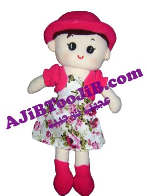 دخترهای کلاهدار دامن گلی